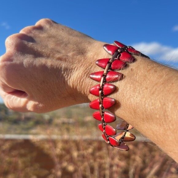 RENOIR MATISSE “NEFERTITI” Red Enamel Copper Link BRACELET - Picture 4 of 10